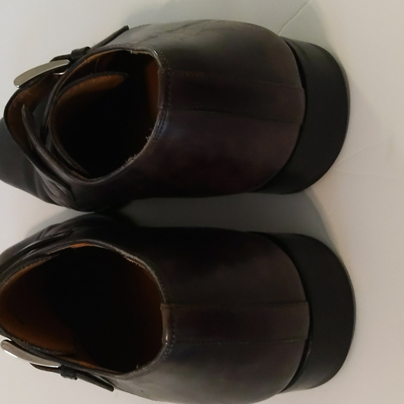 Magnanni Men's distressed black dress shoes - Picture 7 of 11